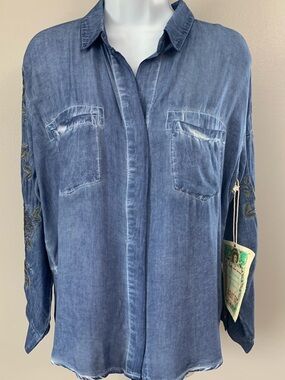 NWT ARATTA Kate-Light Weight Denim Look Button-Up Shirt with Embroidered Sleeves